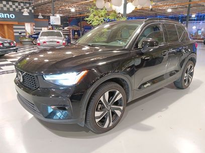 Used 2024 Volvo XC40 B5 Plus w/ Climate Package