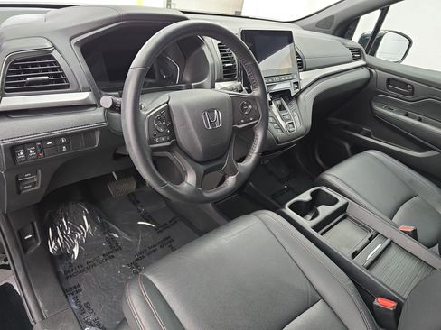 Used 2024 Honda Odyssey Sport image 17