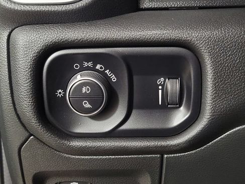 Used 2023 RAM 1500 Big Horn AWD/4WD image 23