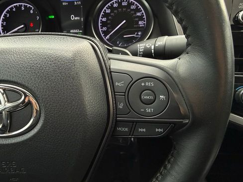 Used 2023 Toyota Camry SE image 26