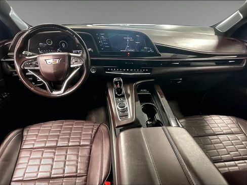Used 2024 Cadillac Escalade Sport Platinum w/ Heavy-Duty Trailer Package AWD/4WD image 22
