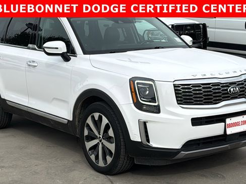 Used 2021 Kia Telluride S image 3