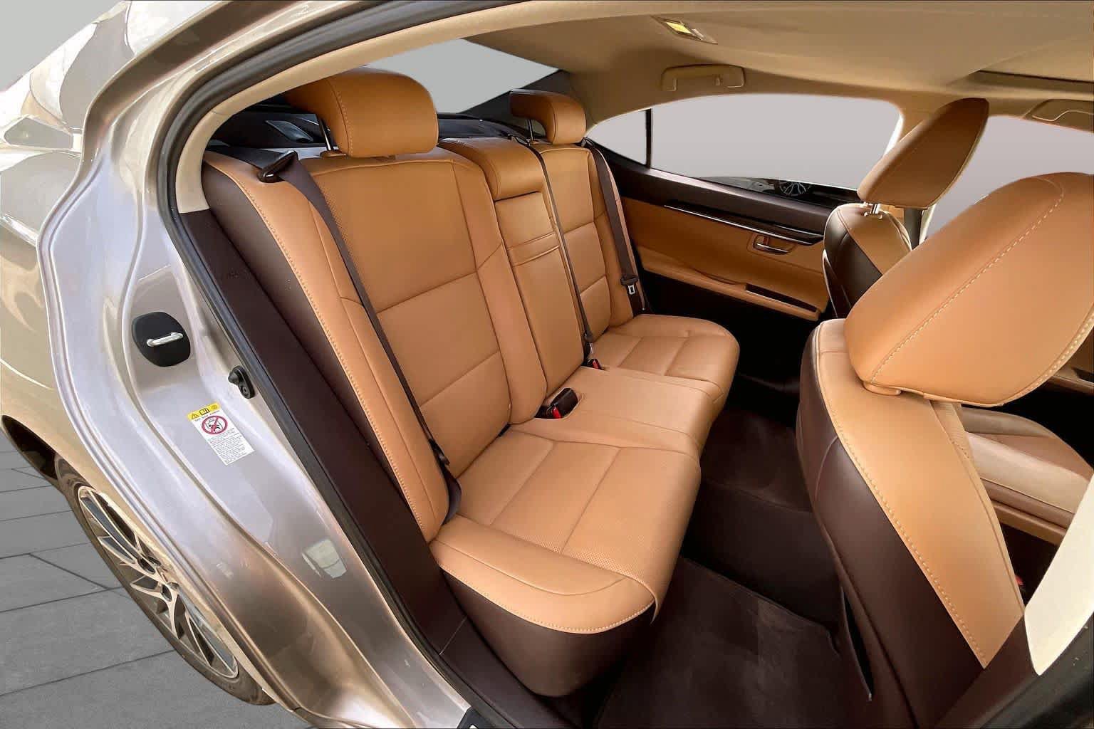 Used 2017 Lexus ES 350 w/ Navigation System Package FWD image 18