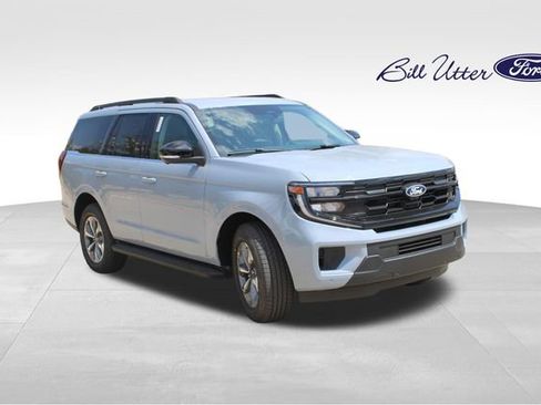 New 2027 Ford Expedition Active RWD image 2