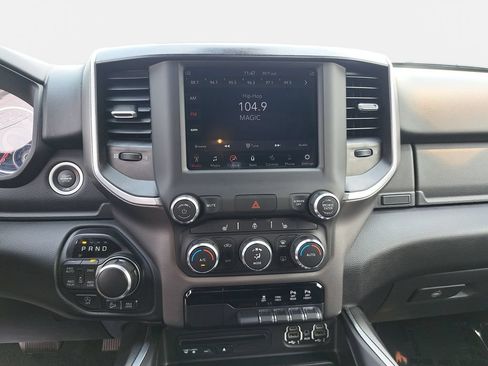 Used 2019 RAM 1500 Big Horn AWD/4WD image 19