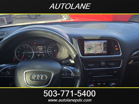 Used 2017 Audi Q5 2.0T Premium Plus w/ Technology Package image 16