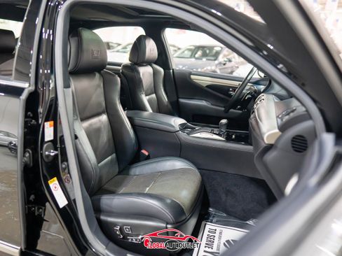 Used 2016 Lexus LS 460 AWD w/ F Sport Package image 17