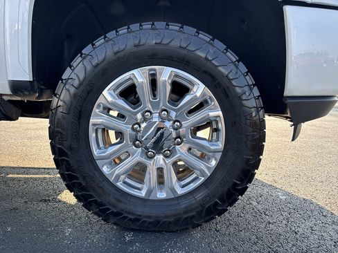Used 2022 GMC Sierra 2500 Denali w/ Denali Ultimate Package AWD/4WD image 7