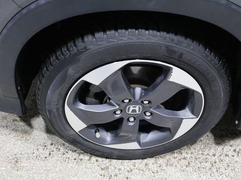 Used 2018 Honda HR-V EX image 9