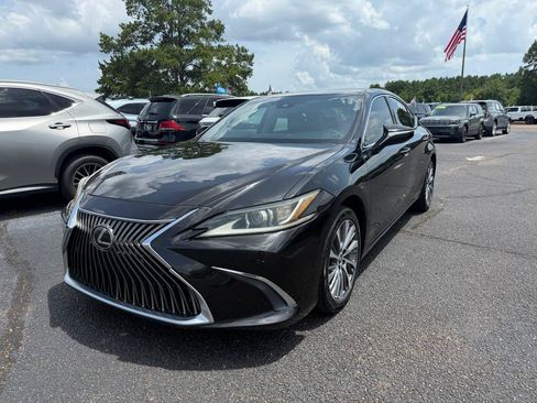 Used 2019 Lexus ES 350 w/ Premium Package FWD image 2