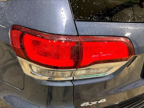 Used 2020 Jeep Grand Cherokee Limited w/ Luxury Group II AWD/4WD image 23