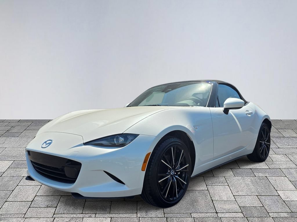 New 2026 MAZDA MX-5 Miata Grand Touring RWD image 3