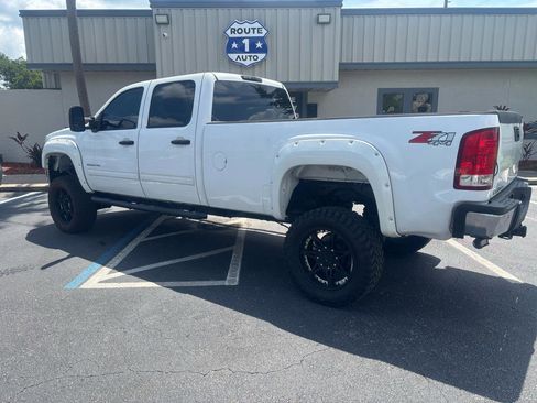 Used 2012 GMC Sierra 2500 SLE w/ SLE Preferred Package AWD/4WD image 3