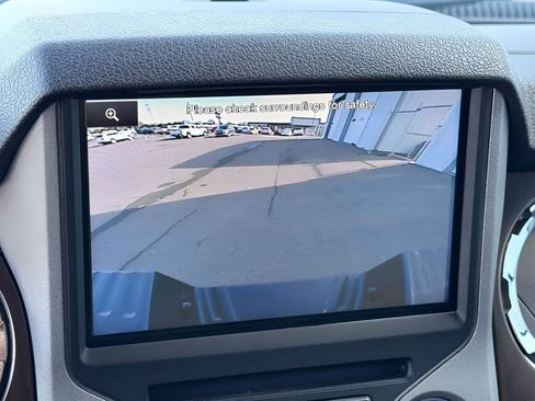 Used 2015 Ford F250 Lariat image 14