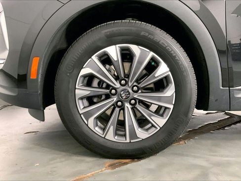 Used 2025 Buick Envision Preferred AWD/4WD image 9