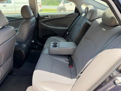 Used 2013 Hyundai Sonata SE FWD image 12