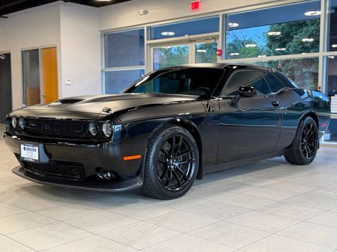 Used 2022 Dodge Challenger R/T w/ T/A Package RWD image 4