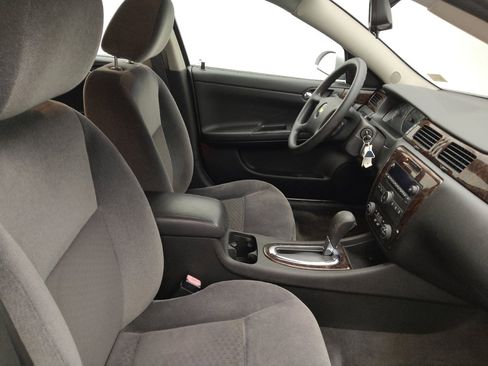 Used 2016 Chevrolet Impala LT image 21