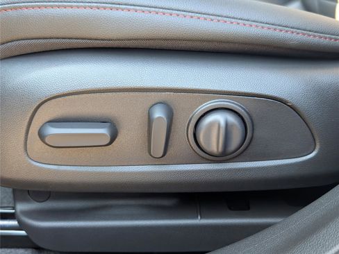 New 2026 Chevrolet Trax RS image 15