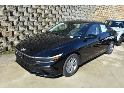 New 2026 Hyundai Elantra SE