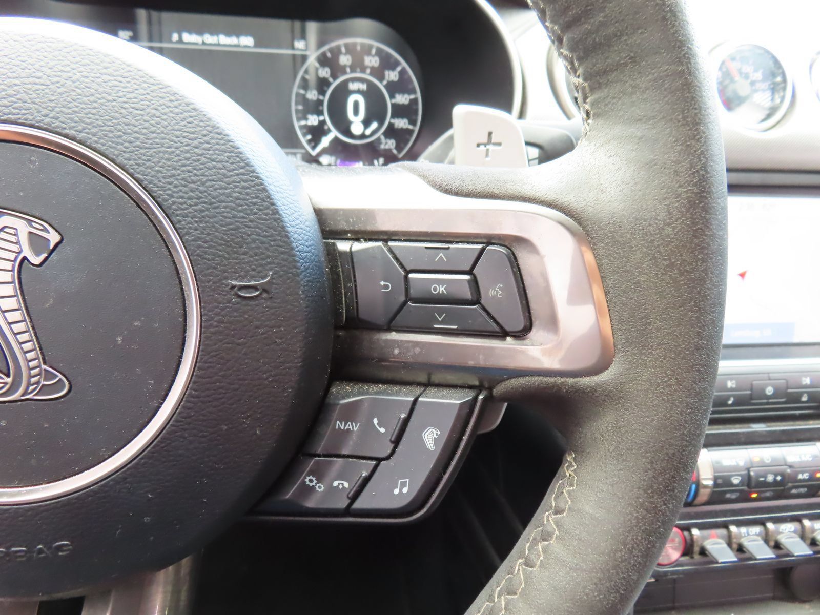 Used 2022 Ford Mustang Shelby GT500 w/ Technology Package RWD image 21