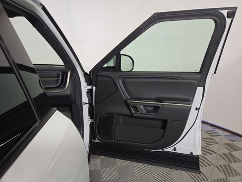 Used 2024 Rivian R1S Adventure AWD/4WD image 18