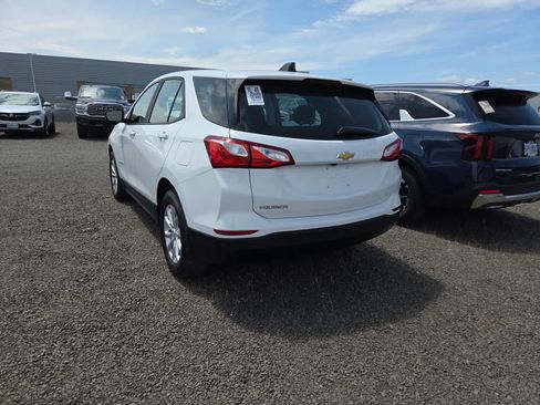 Used 2020 Chevrolet Equinox LS FWD image 3