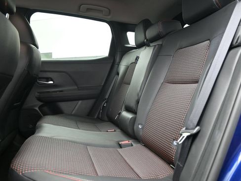 Certified 2025 Nissan Kicks SR FWD image 13