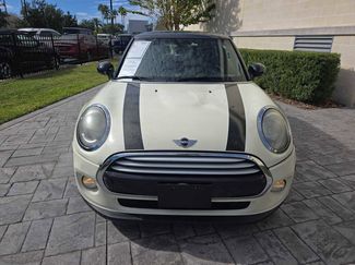 Used 2014 MINI Cooper 2-Door Hardtop video 2
