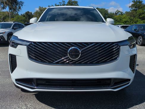 New 2026 Volvo XC90 T8 Plus w/ Protection Package Premier image 9