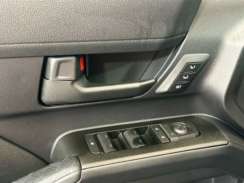 New 2026 Toyota 4Runner TRD Off-Road Premium AWD/4WD image 15