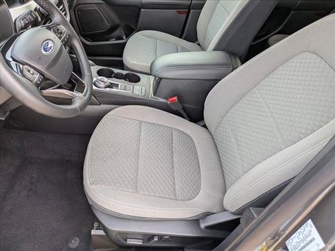 Used 2021 Ford Escape SE w/ SE Sport Appearance Package AWD/4WD image 15