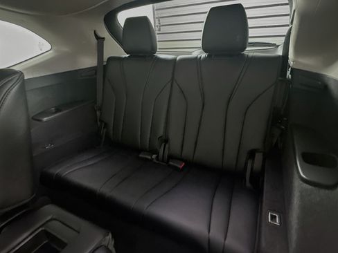 Used 2025 Acura MDX FWD image 31