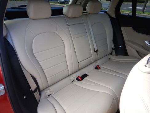 Used 2017 Mercedes-Benz GLC 300 4MATIC w/ Premium 2 Package image 24