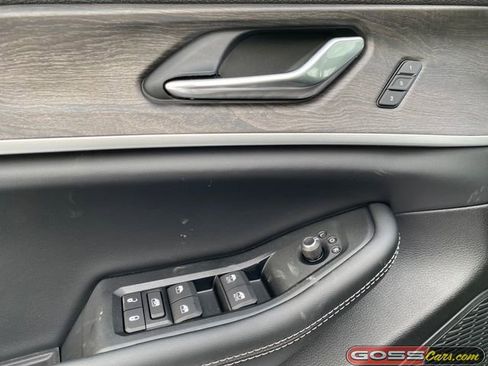 New 2025 Jeep Grand Cherokee Limited image 25