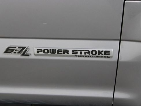 Used 2021 Ford F250 Lariat w/ Lariat Ultimate Package image 13