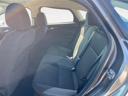 Used 2013 Ford Focus SE FWD image 13
