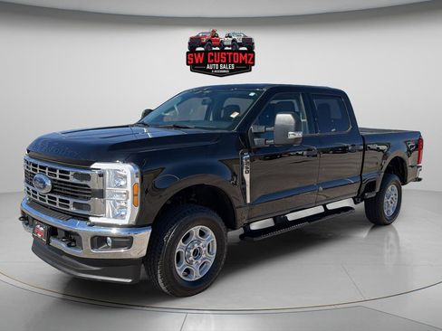 Used 2025 Ford F250 XLT image 3
