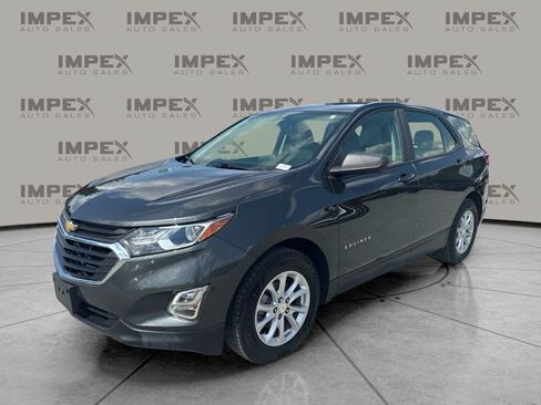 Used 2020 Chevrolet Equinox LS FWD image 1