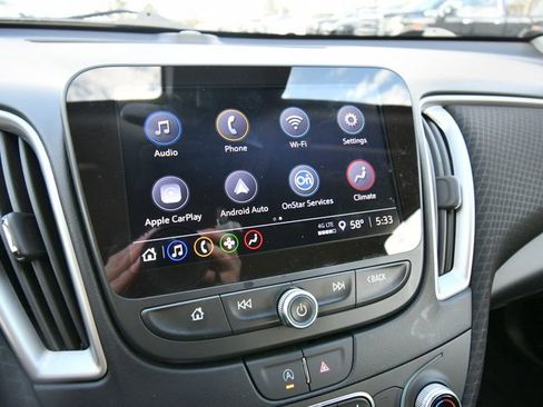 Used 2025 Chevrolet Malibu LT FWD image 24