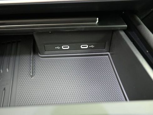 New 2026 Volkswagen Atlas SE image 9