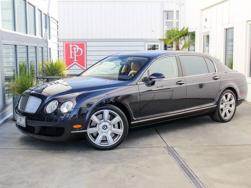 Used 2007 Bentley Flying Spur Flying Spur AWD/4WD image 2