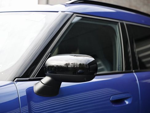 Used 2025 MINI Cooper Countryman S w/ Comfort Package Max image 11