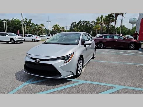 Used 2022 Toyota Corolla LE image 22