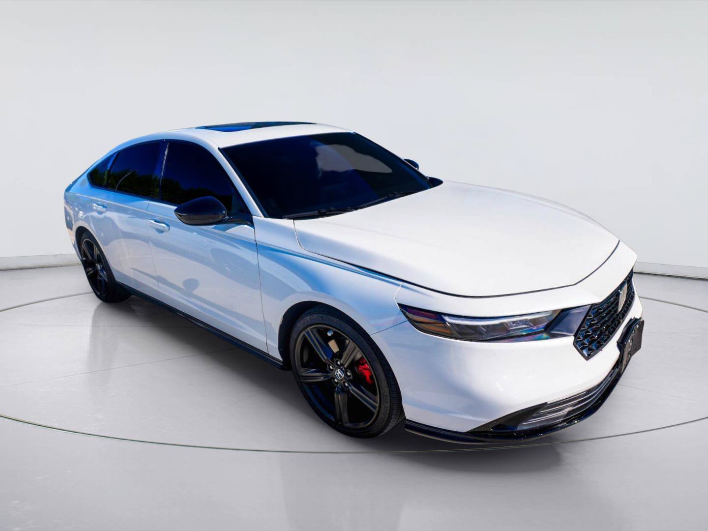 Used 2025 Honda Accord Sport image 2
