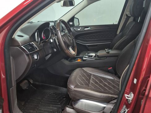Used 2017 Mercedes-Benz GLS 550 4MATIC image 9