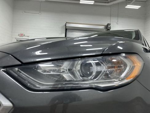 Used 2017 Ford Fusion SE w/ Equipment Group 601A FWD image 11