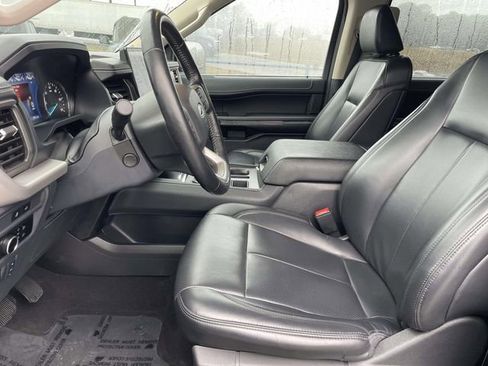Certified 2024 Ford Expedition Max XLT image 18
