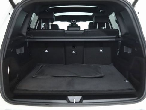 Used 2022 Mercedes-Benz GLB 250 4MATIC image 32