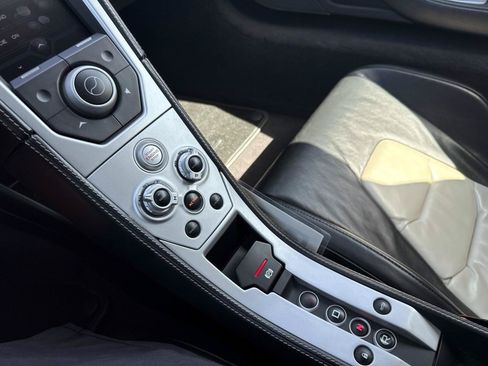 Used 2012 McLaren MP4-12C Coupe RWD image 19